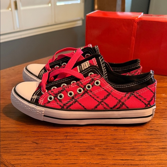 Collection O Kids Pink Plaid Low-Top Sneakers - Picture 2 of 8